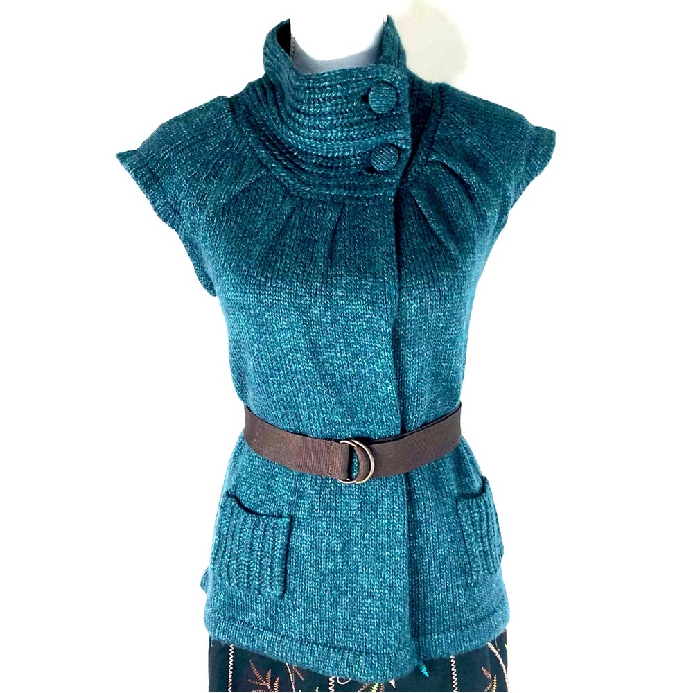 SALE! TEAL KNITTED WOMANS SWEATER W/ SNAPS & BUTTON CLOSURE Granny Core